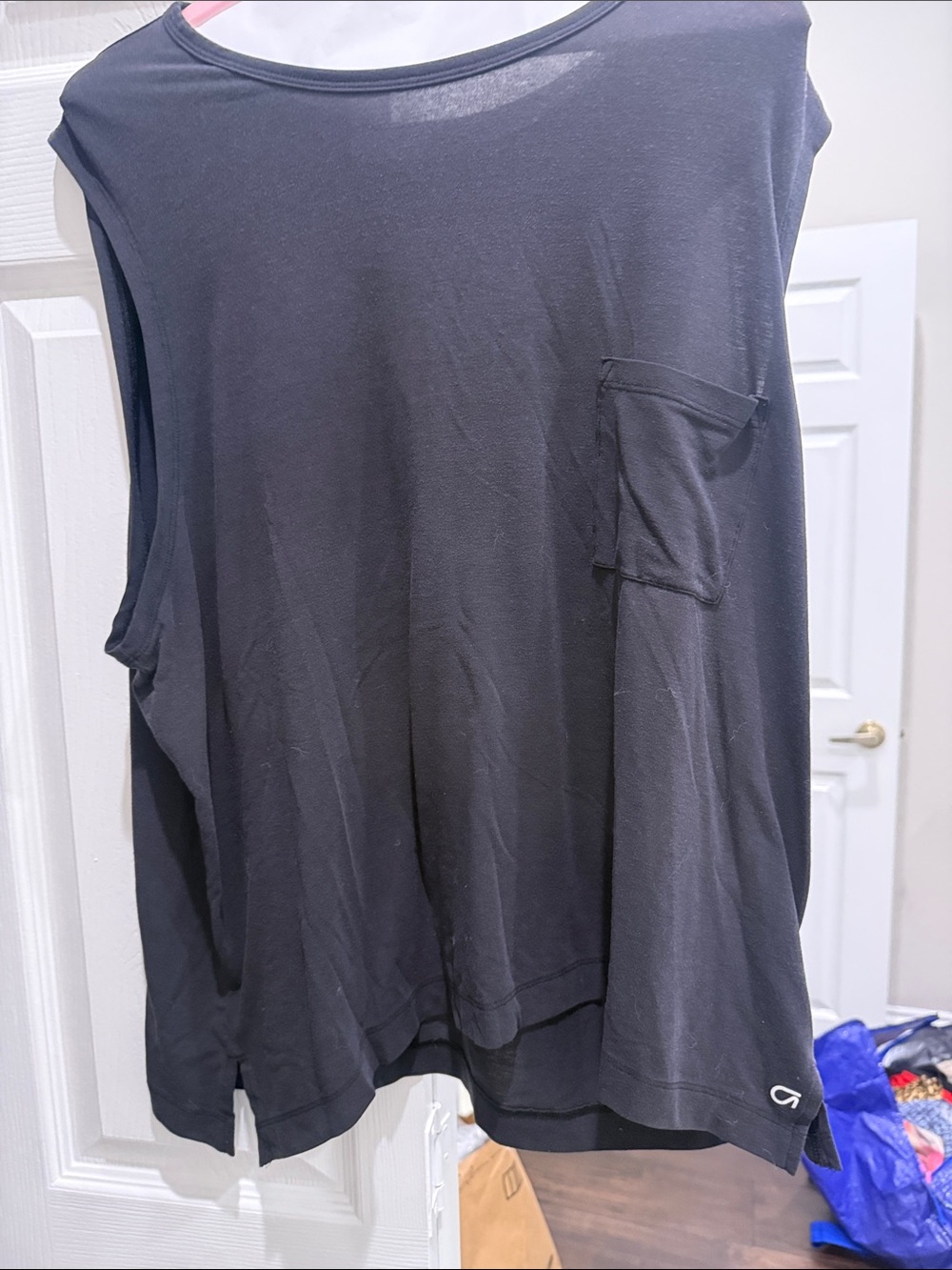 GAP woman’s Black Sleeveless Tank with Chest Pocket